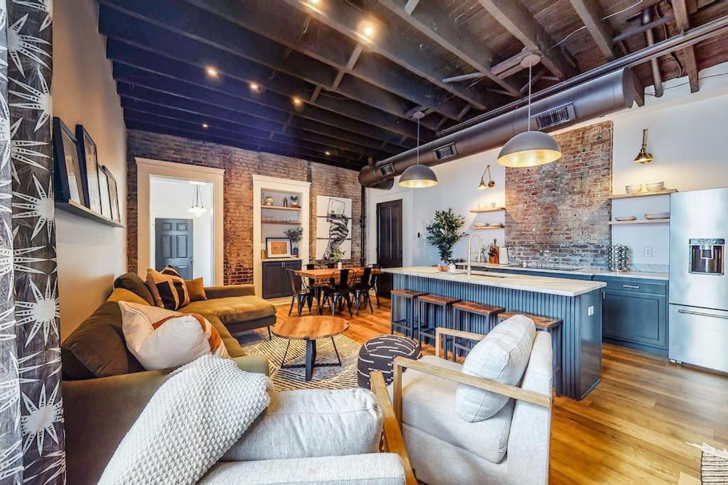 Holiday home Luxury Close To Nulu Downtown 4th W Kings Louisville